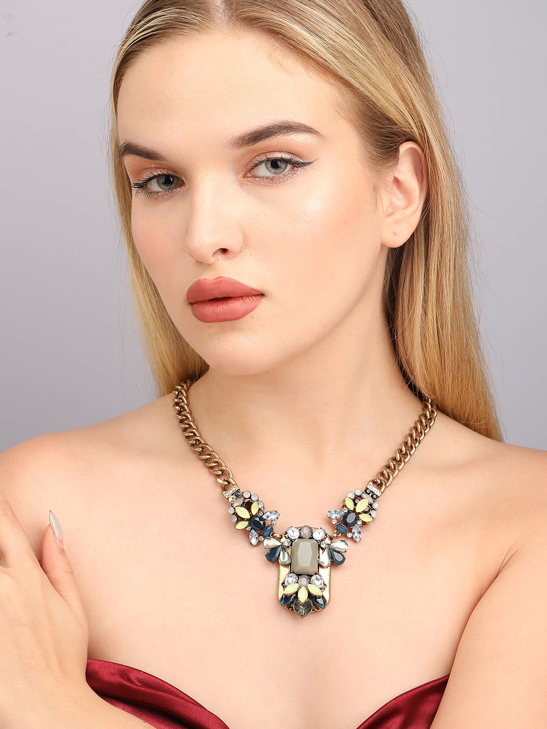 Aida Necklace