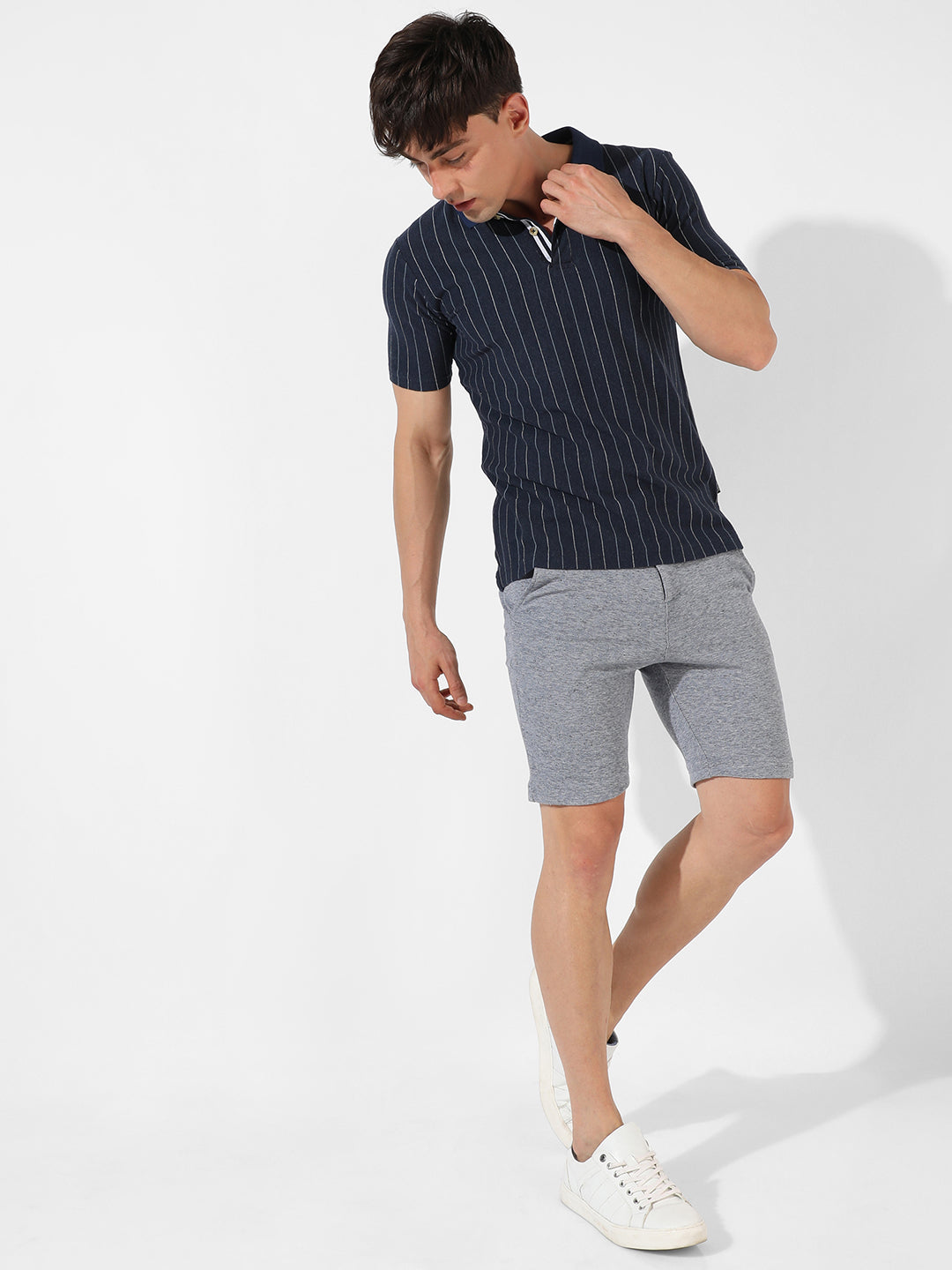 Campus Sutra Men T-Shirt