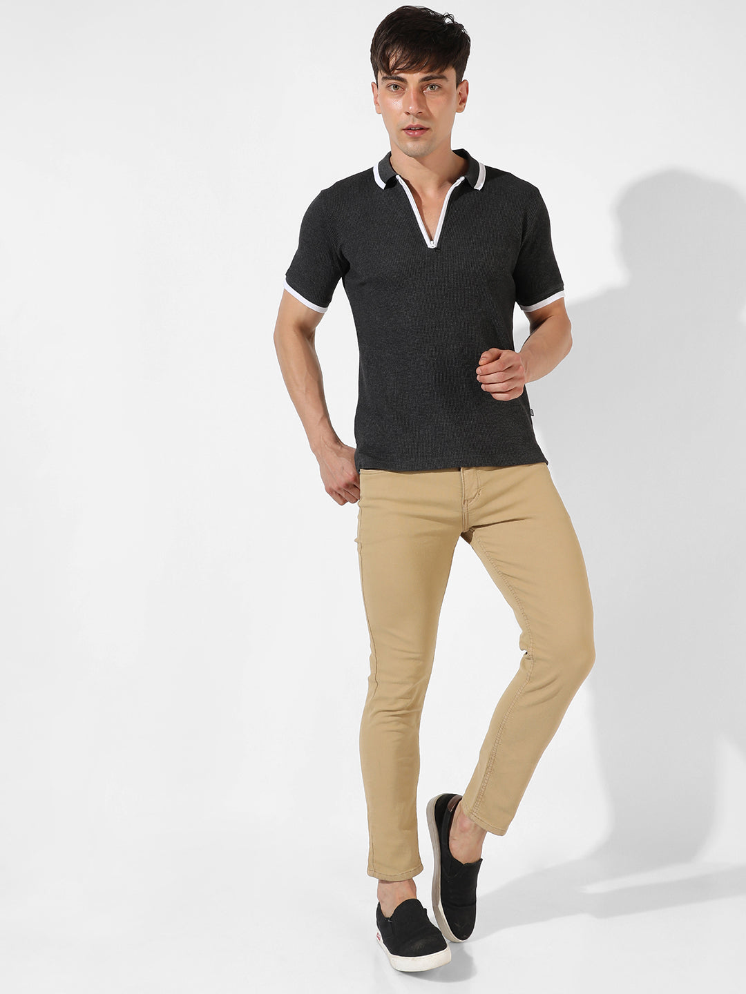Campus Sutra Men T-Shirt
