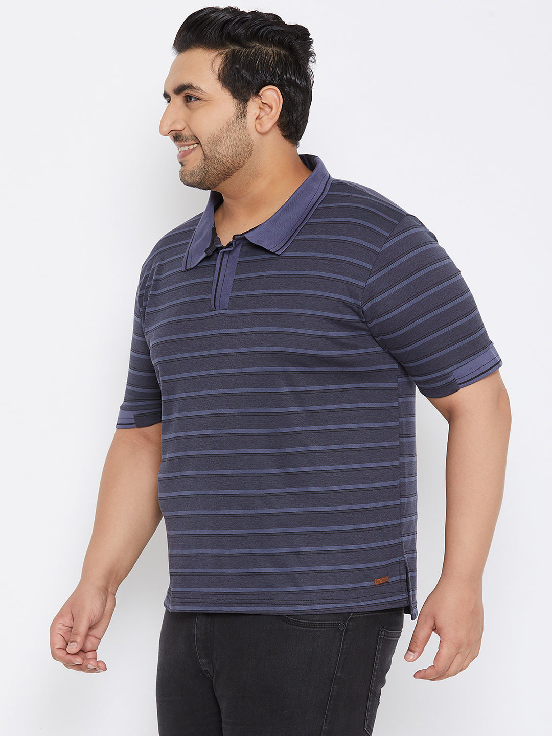 MEN STYLISH STRIPED HALF SLEEVE CASUAL T-SHIRT