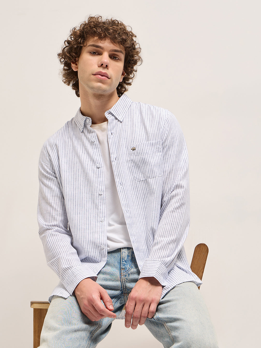 White Vertical Pin Stripes Slim Fit Casual Shirt