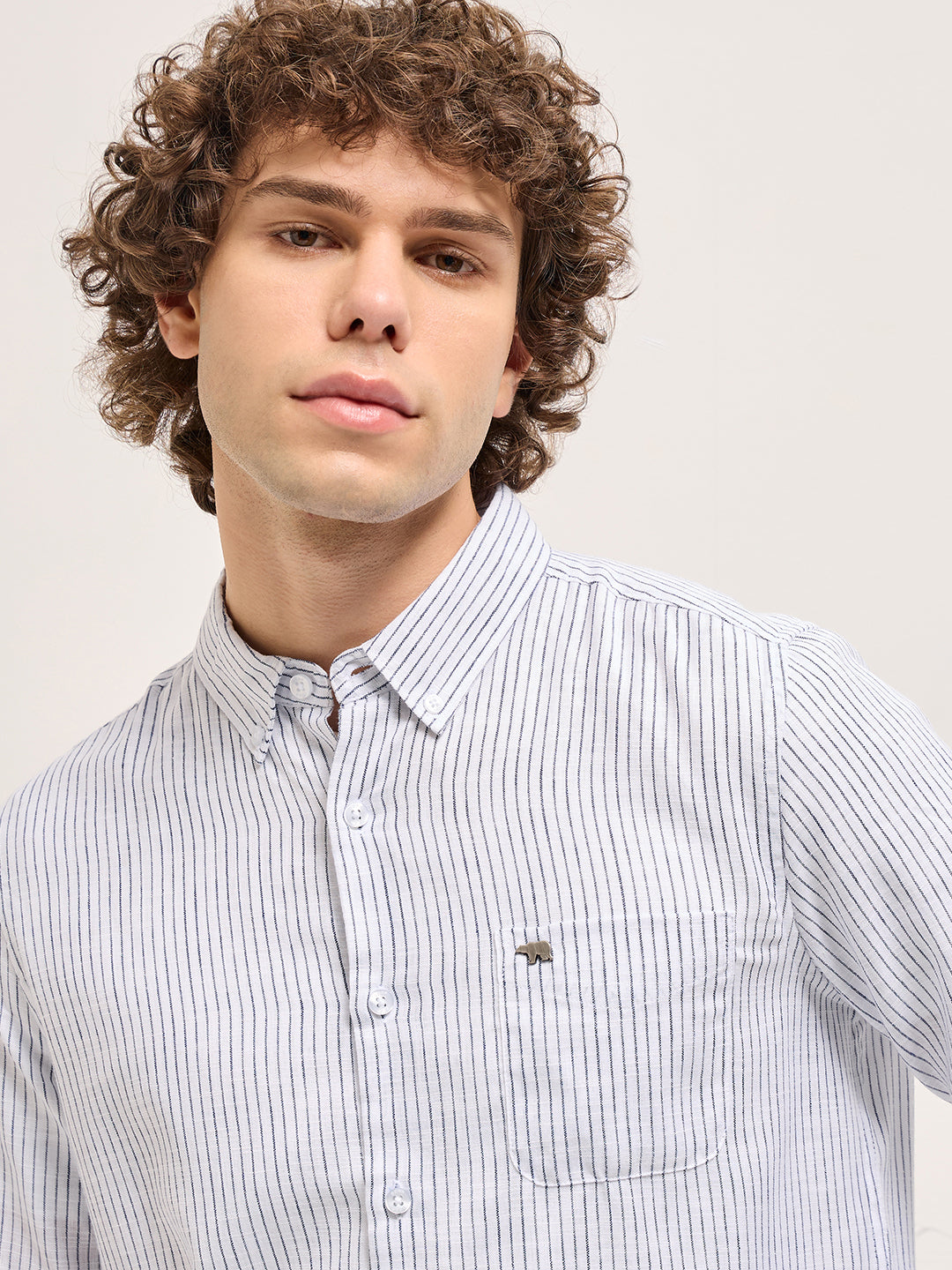 White Vertical Pin Stripes Slim Fit Casual Shirt