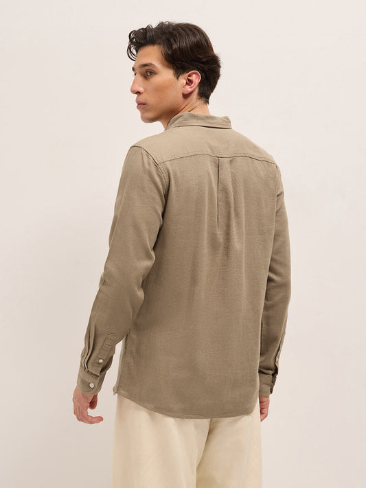 Beige Solid Slim Fit Cotton Casual Shirt with Button-Down Collar