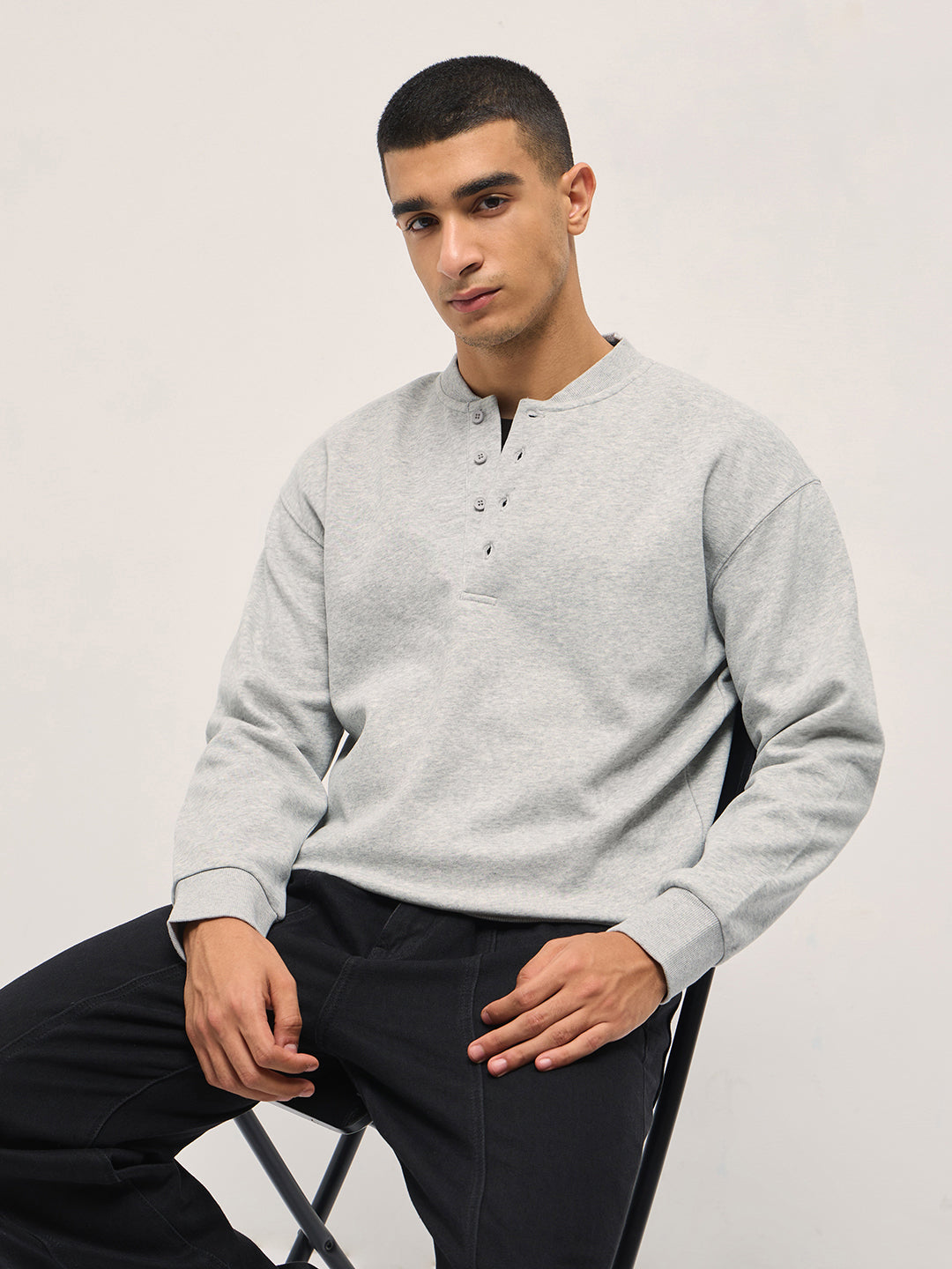 Light Grey Solid Relaxed Fit Henley Neck T-Shirt with Ribbed Hem and Cuffs