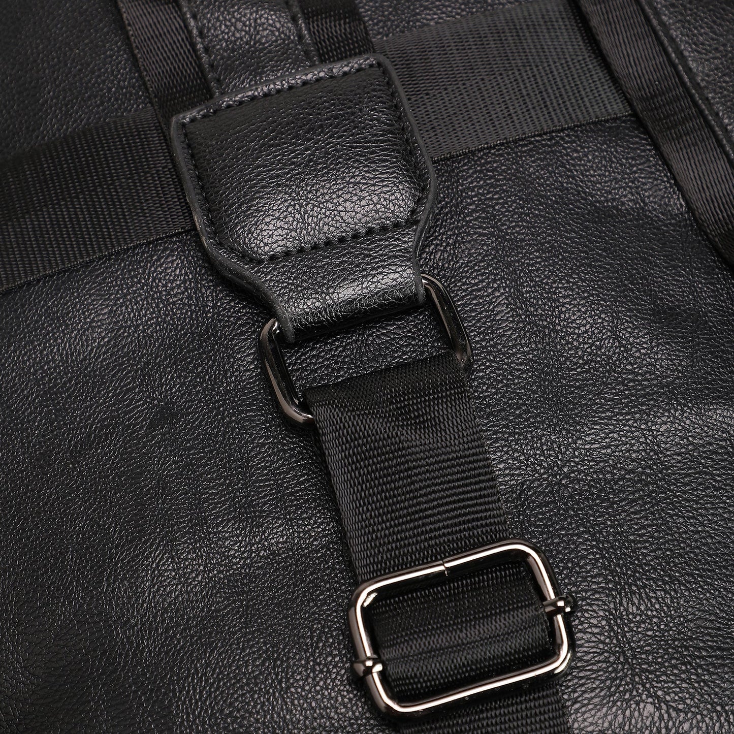 The Passenger Backpack - Carbon Black