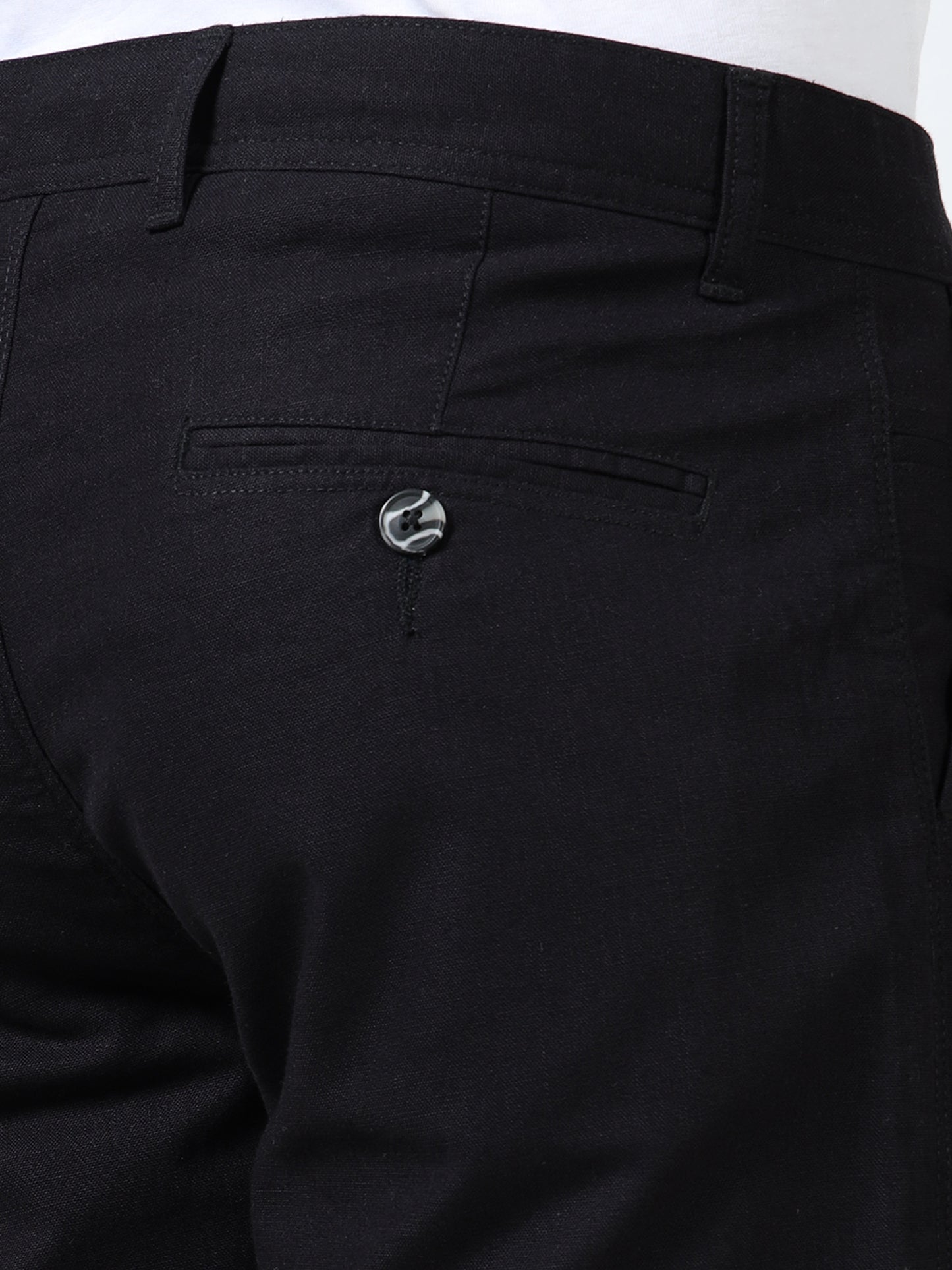 Men's Black Regular Fit Solid Linen Shorts