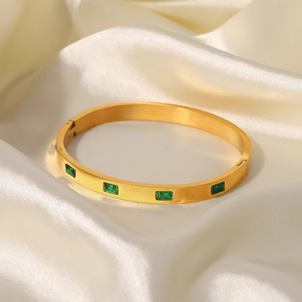 Just Lil Things Artificial Modern Golden Bracelet with Green Stone Highlights jltb0350 Just Lil Things