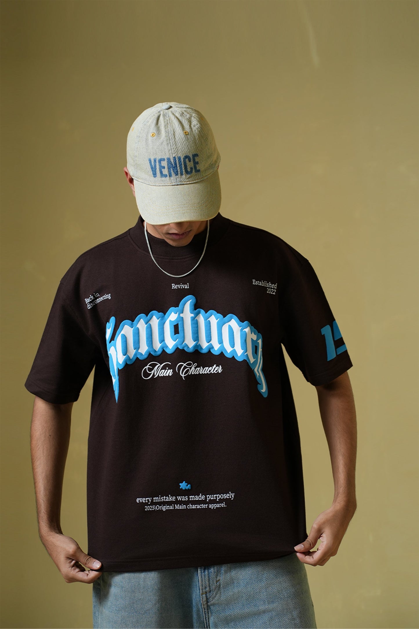 Sanctuary Printed Brown Oversized T-Shirt Main Character