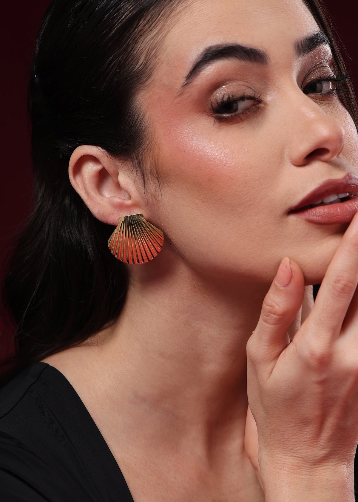 Golden Seashell Stud Earrings De Novoo