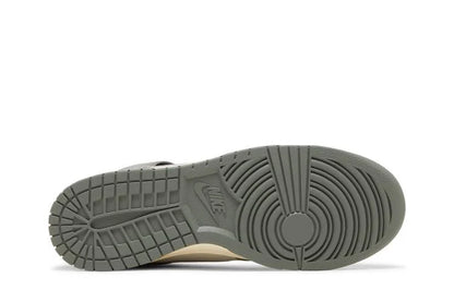 Dunk High SE GS 'Light Bone Tumbled Grey'