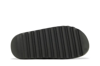 Yeezy Slides "Dark Onyx"