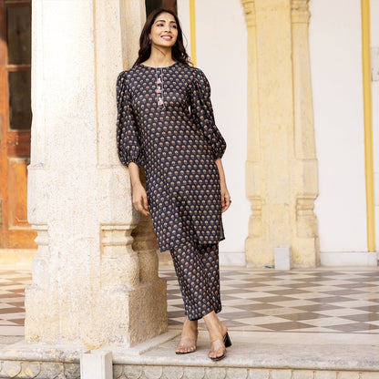 BLACK MUSLIN FLORAL KURTA SET