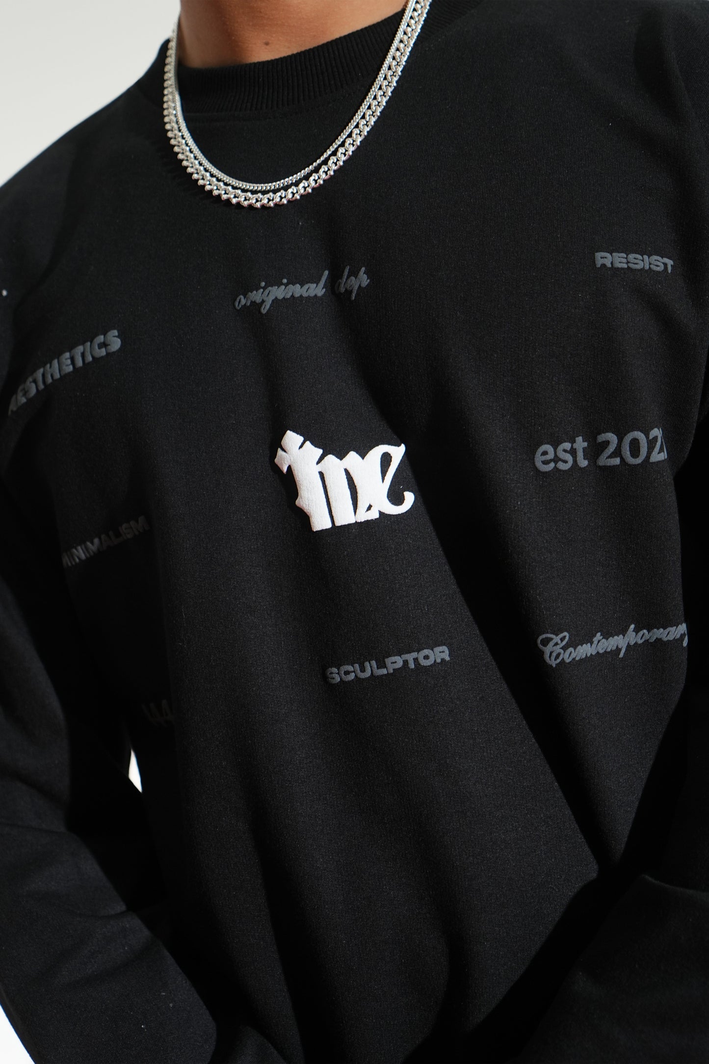 Nexus Printed Oversized Black Sweatshirt Main Character