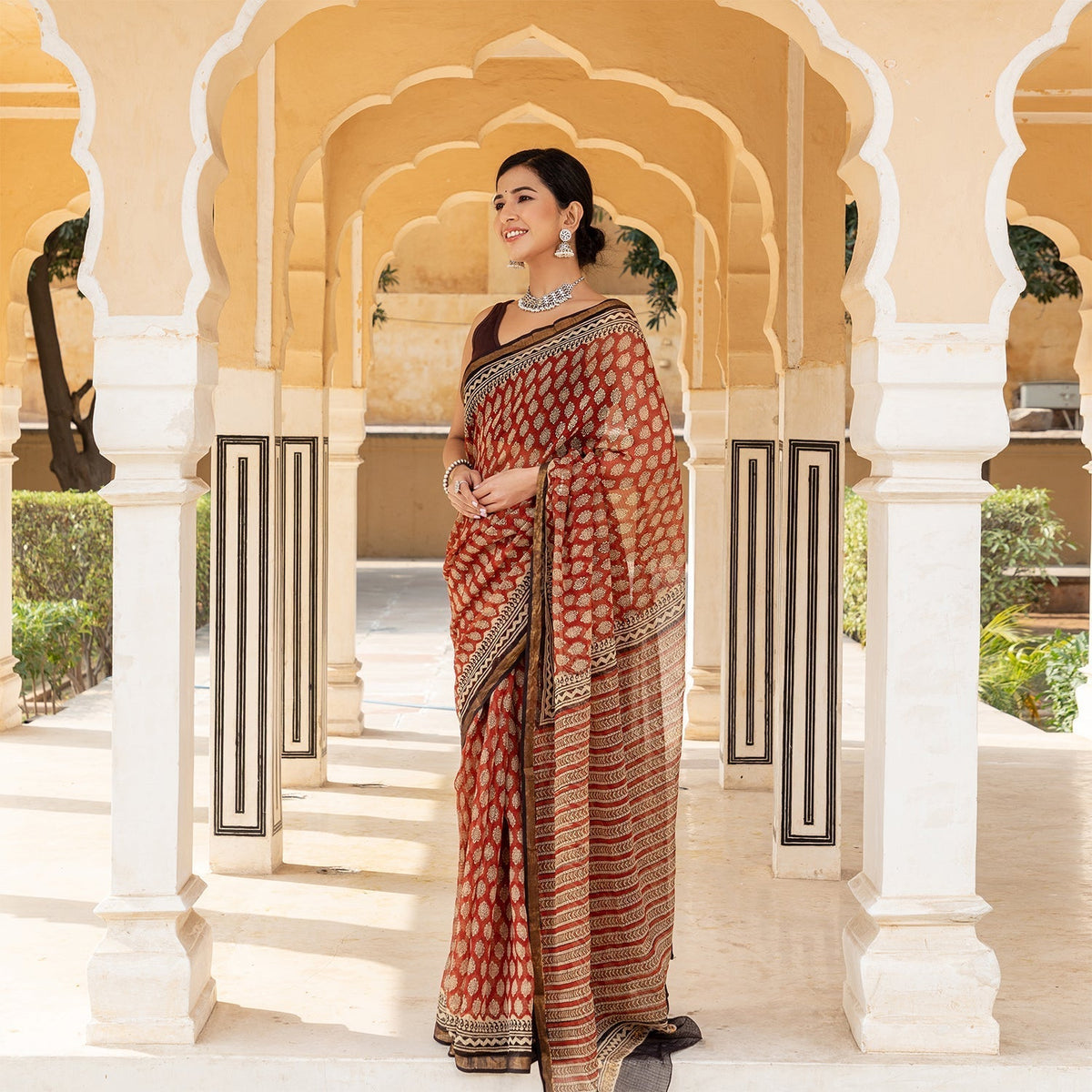 Brown Buta Doria Saree