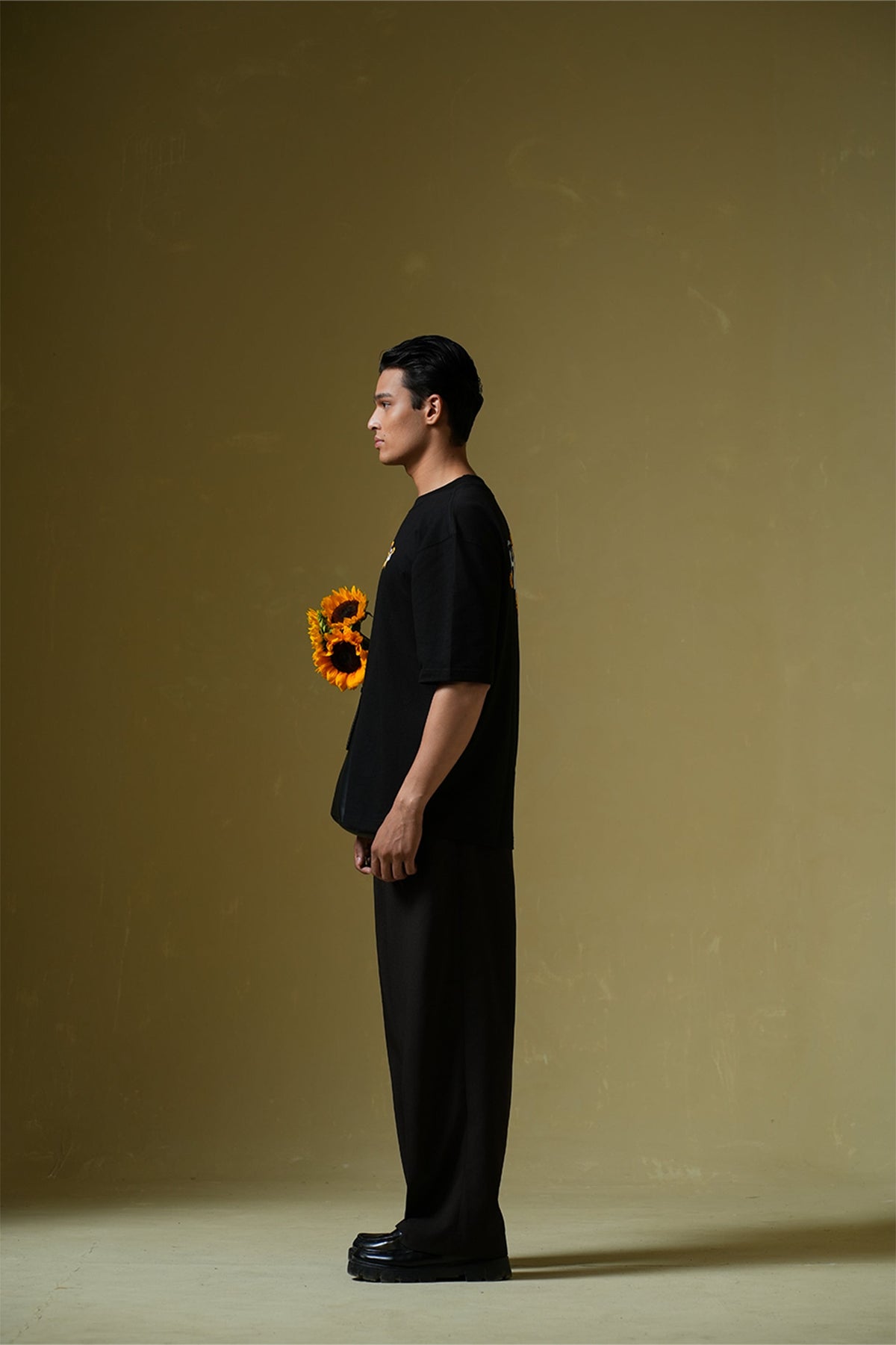 Houdini Printed Black Oversized T-Shirt Main Character