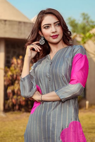 GREY CHANDERI BLOOMING KURTA