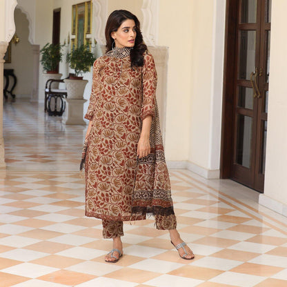 Sepia Suit - Ambraee