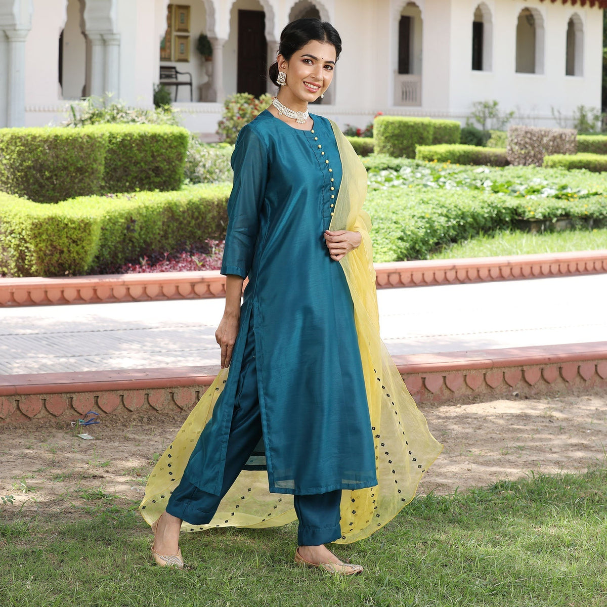 TRACY CHANDERI SUIT