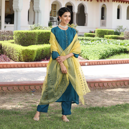 TRACY CHANDERI SUIT