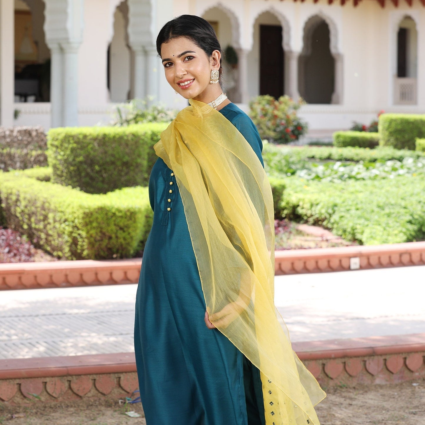 TRACY CHANDERI SUIT