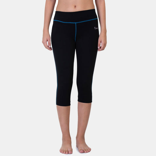 Skinny fit, comfortable and stylish 
3/4th length, perfect for casual wear 
Contrast thread detailing for added style 
Made of breathable cotton for all-day comfort 
Elastic waistband ensures a snug and flexible fit