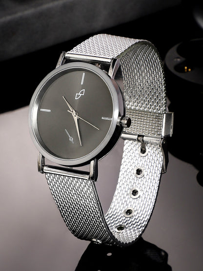 Solid Round Watch - Silver