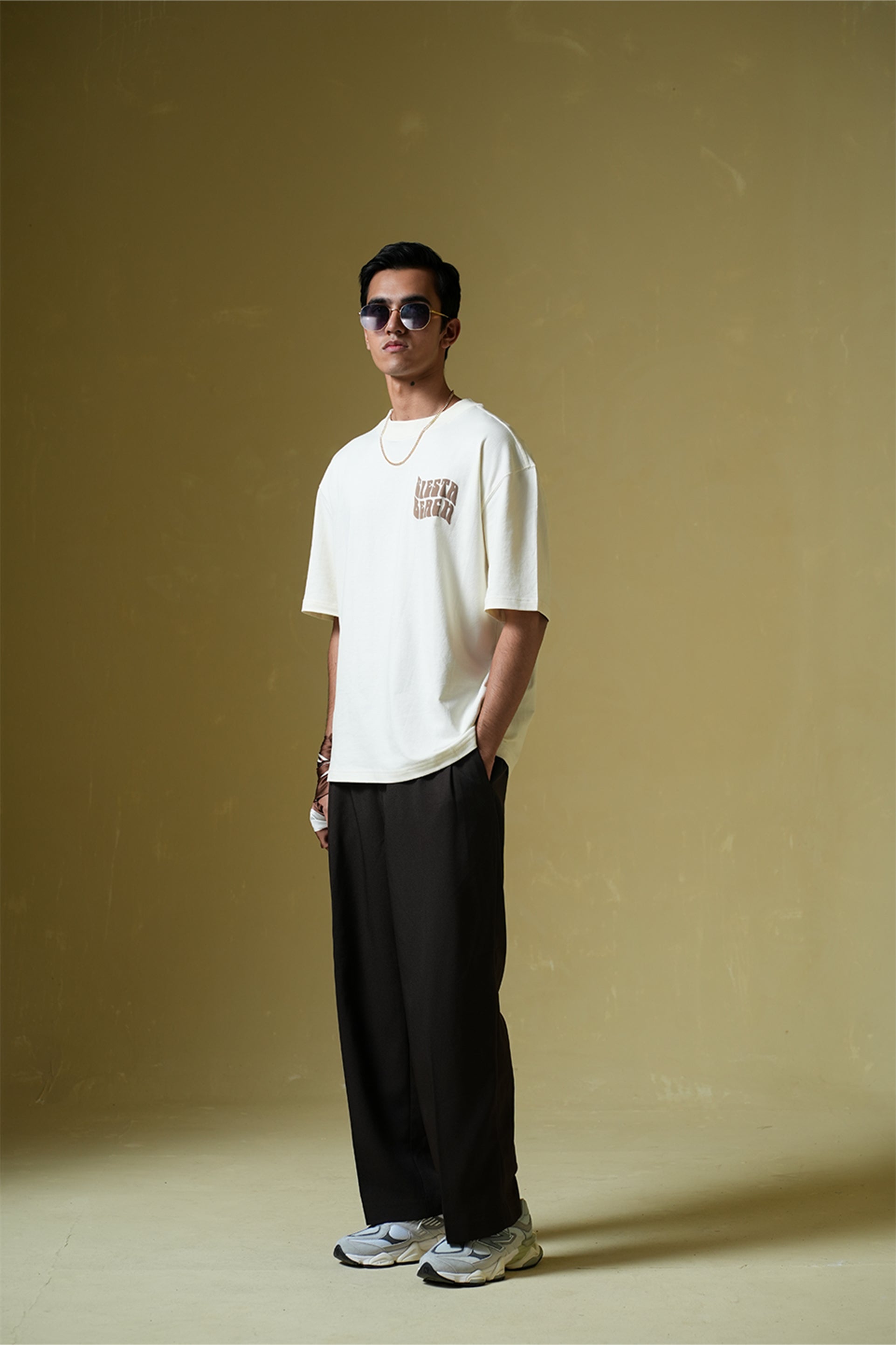 Siesta Beach Printed Oversized Beige T-Shirt Main Character