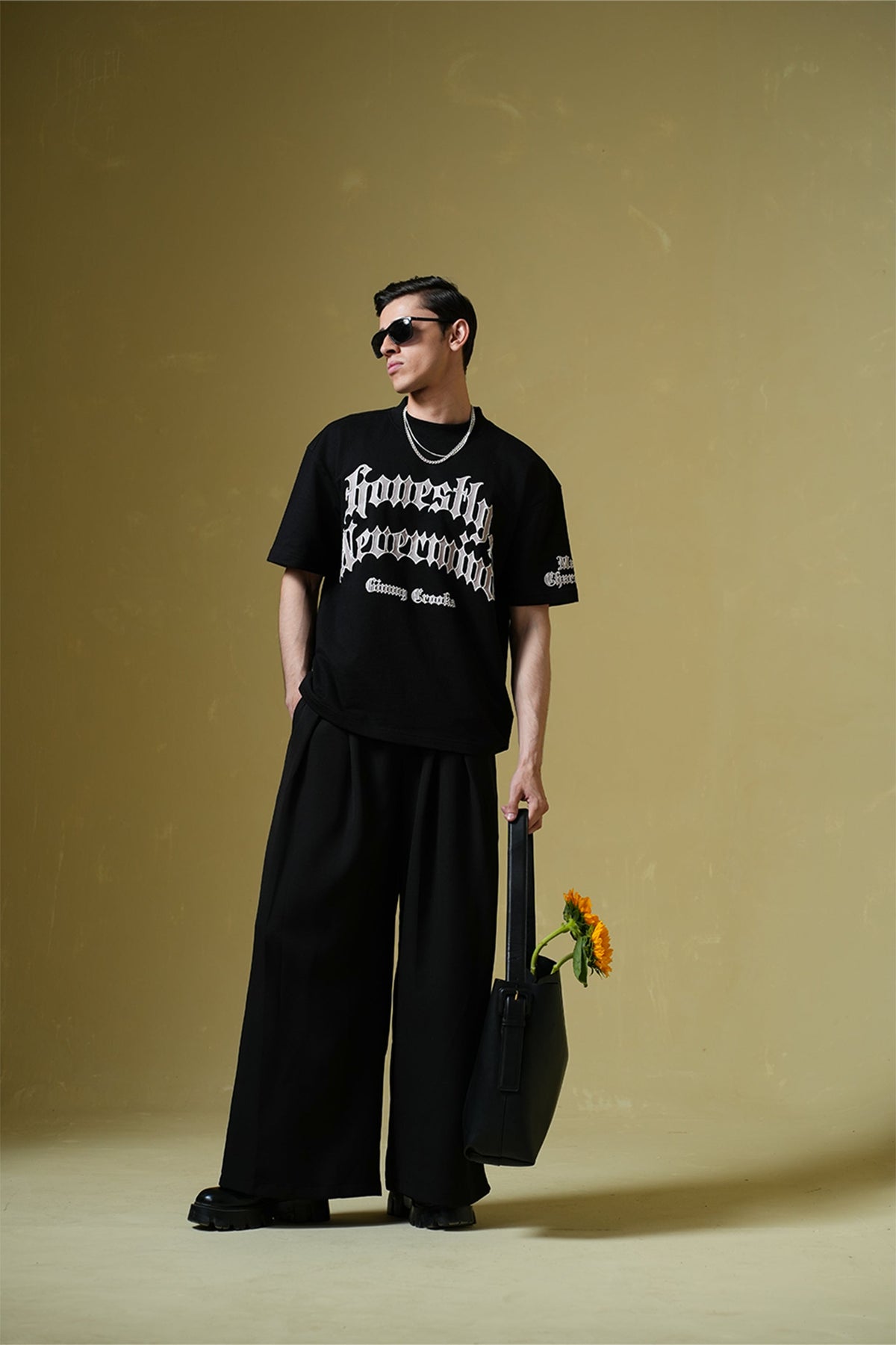 Nevermind Printed Black Oversized T-Shirt Main Character