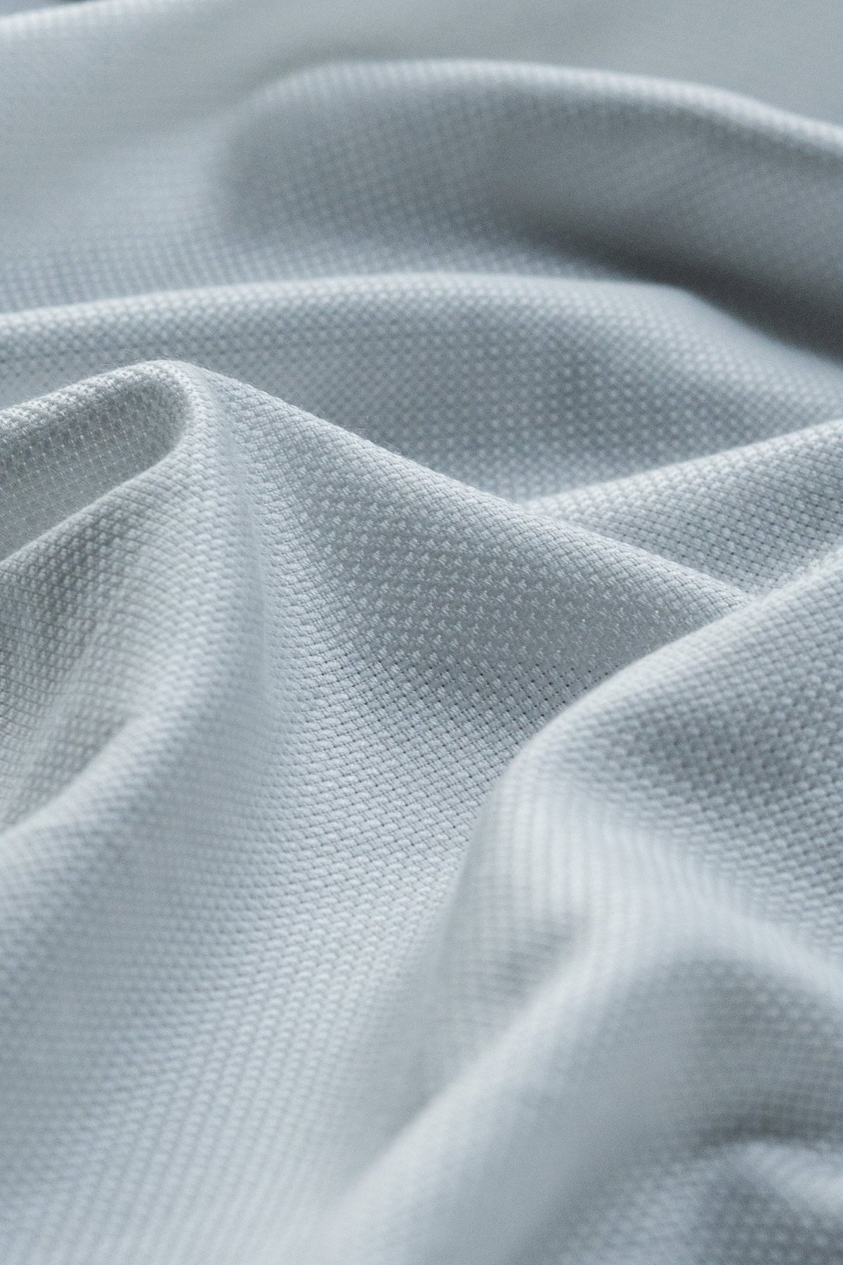 White Regular Fit Solid Formal Cotton Shirt for Men (LAWO)