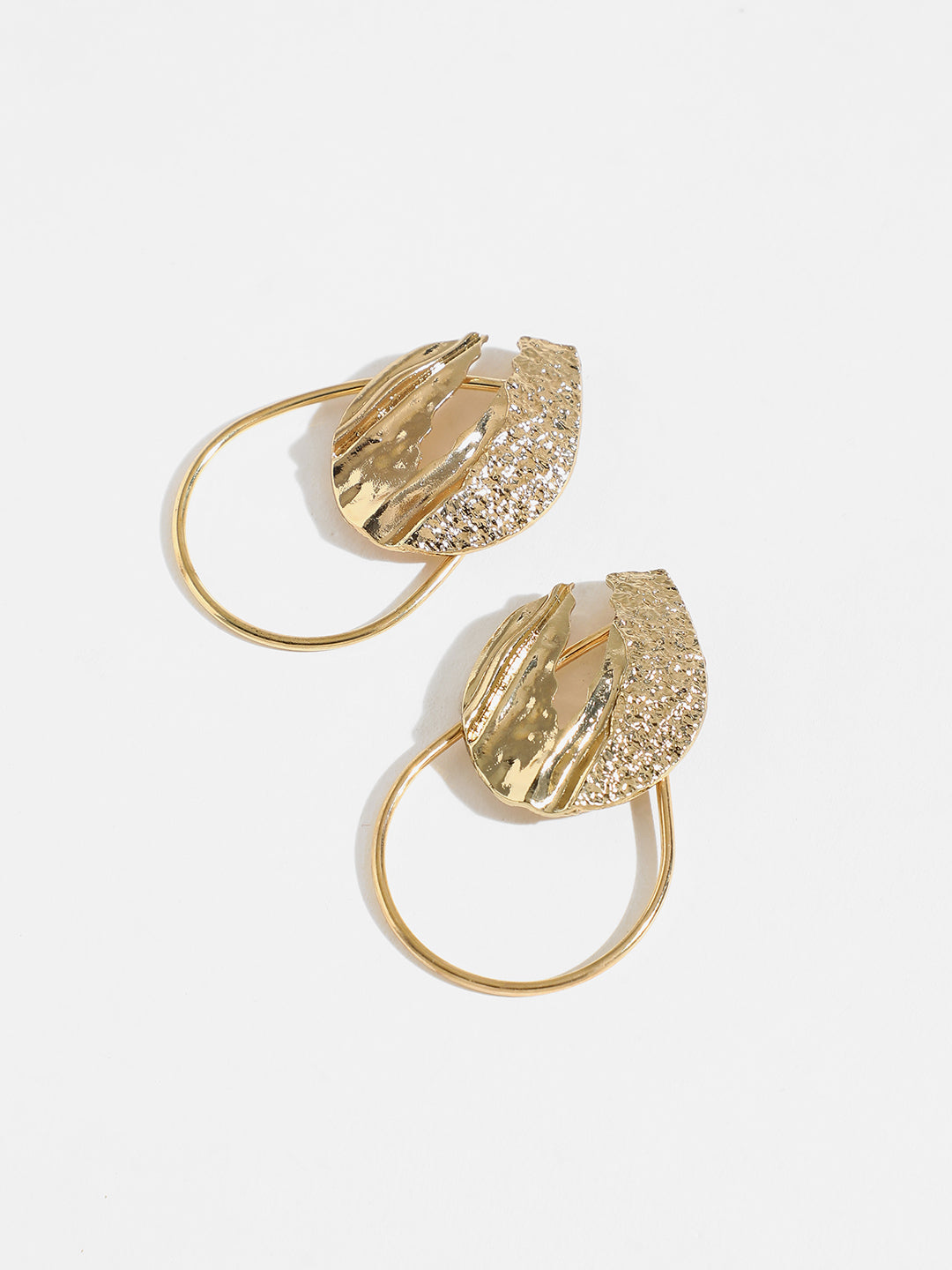 Luxe Linear