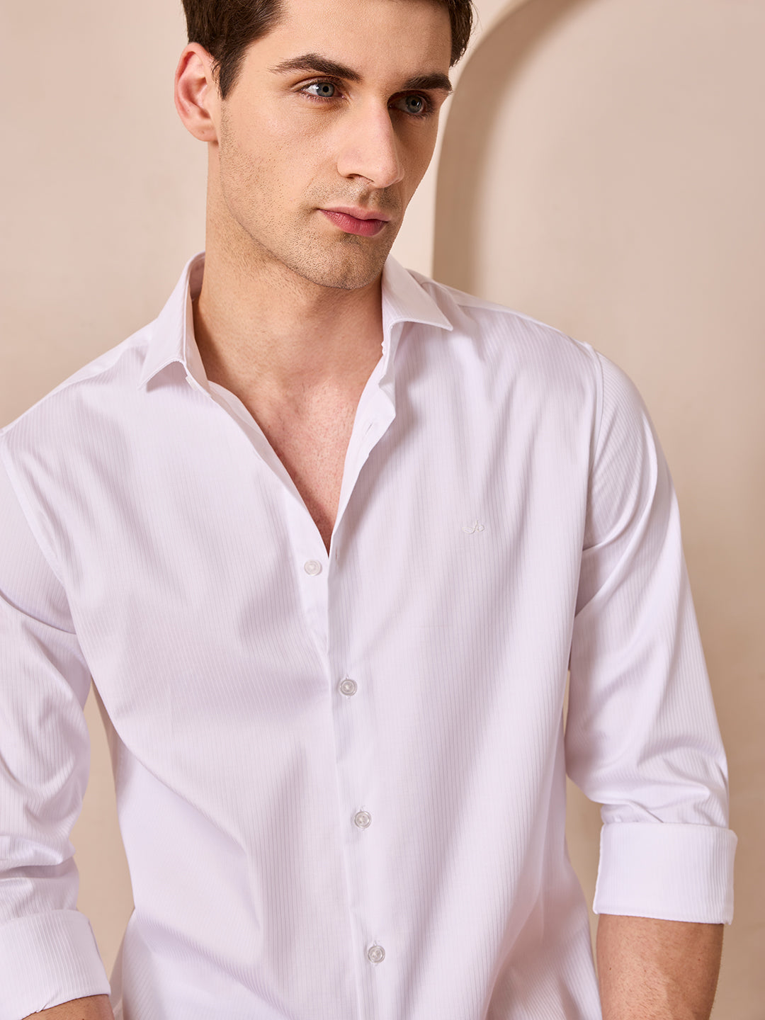 White Regular Fit Textured Casual Shirt for Men (CINAS)