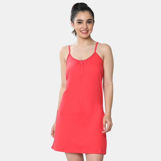 Envie Relaxed Fit Scoop Neck Thigh Length Kurta Slip