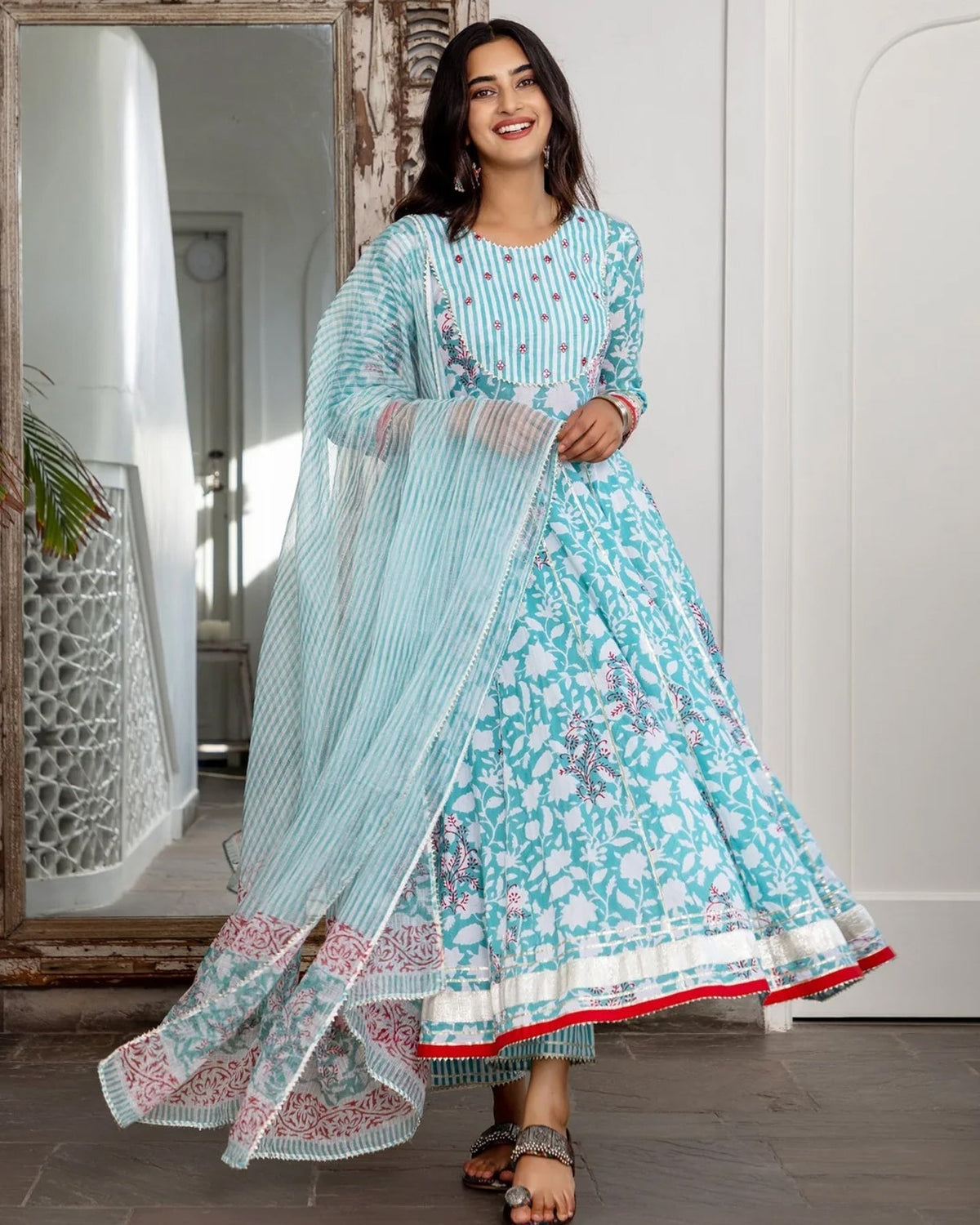 Saanjh Suit Set