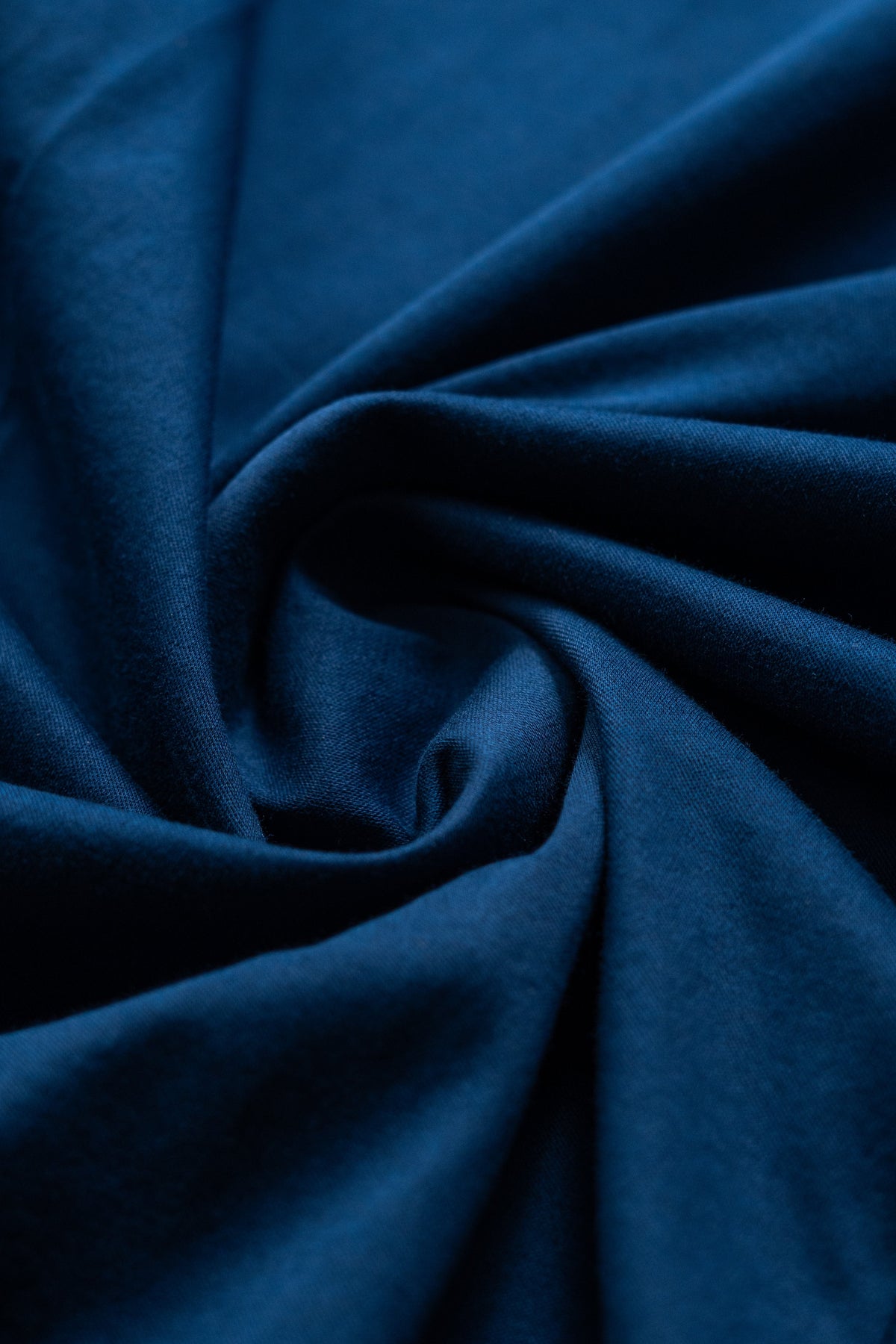 Navy Blue Slim Fit Solid Formal Cotton Shirt for Men (LAZAR)