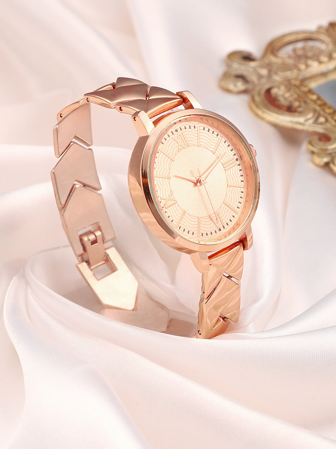 The Droplet Round Watch - California Gold