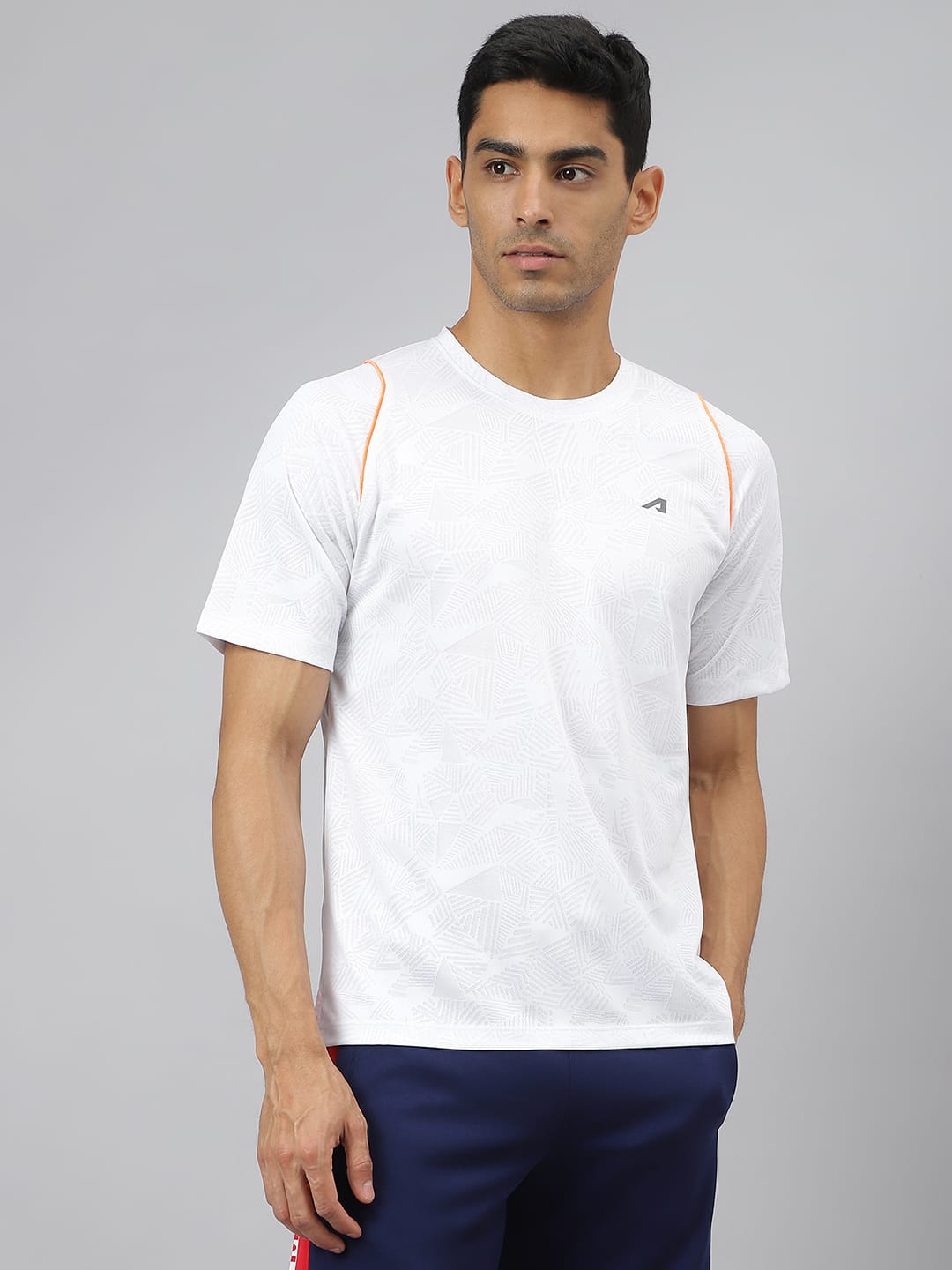 Alcis Men White Jacquard Mesh Anti-Static Slim-Fit Round Neck Training T-Shirt