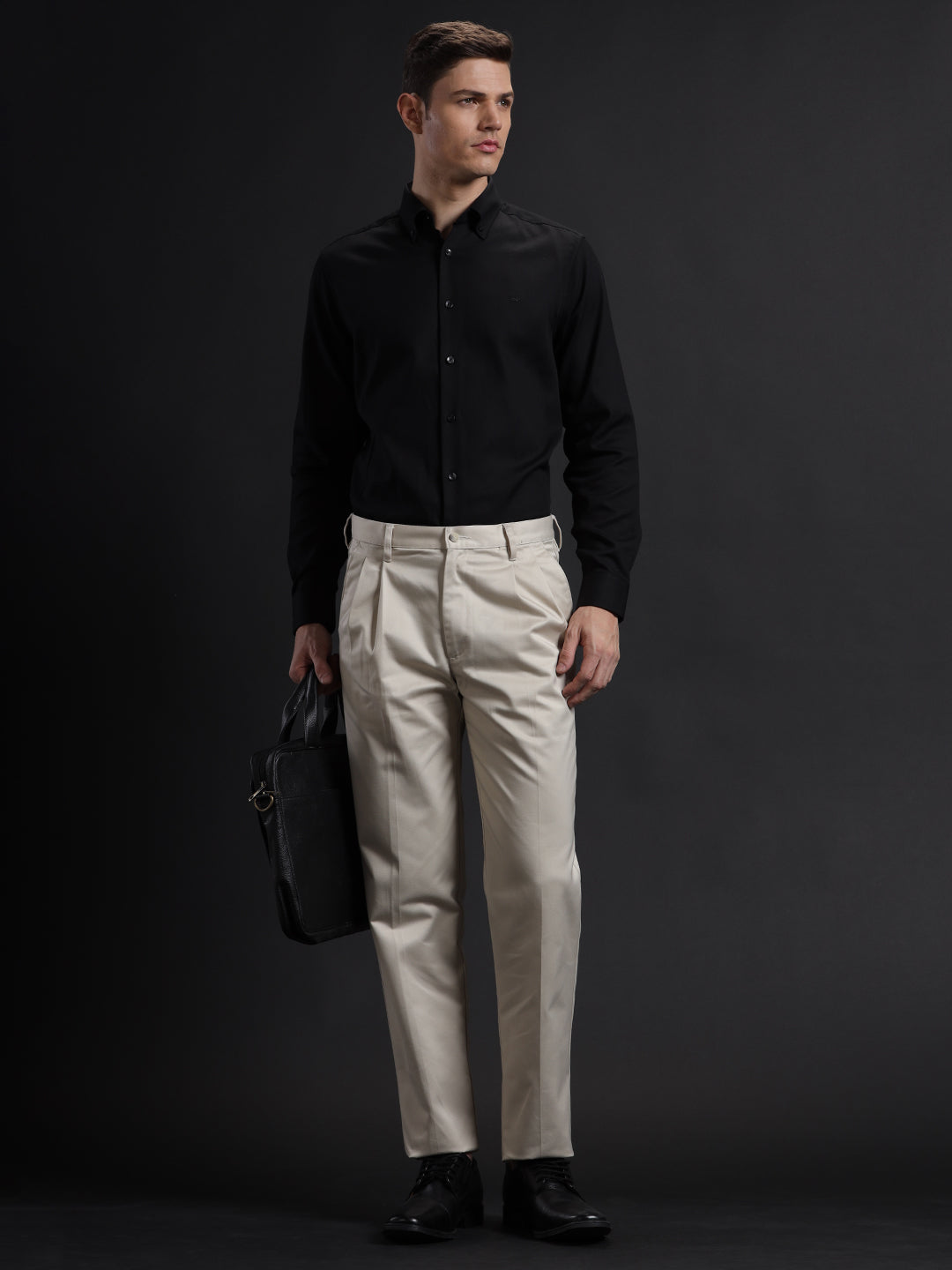 Aldeno Mens Regular Fit Plain Black Casual Cotton Shirt (TABLO)