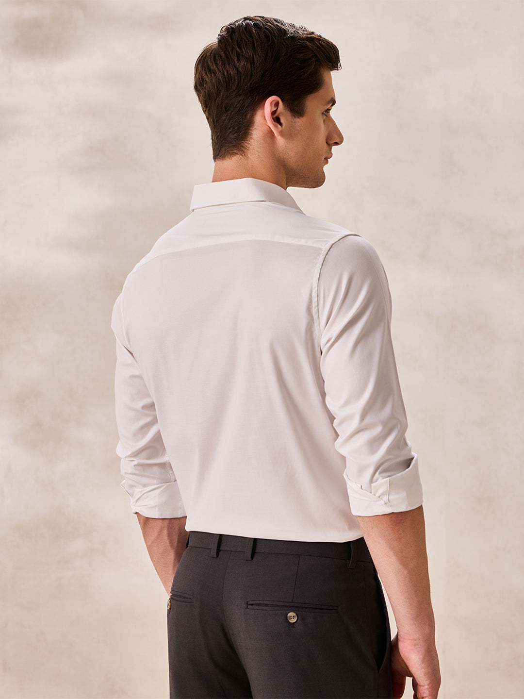 White Regular Fit Solid Formal Cotton Shirt for Men (LUWI)