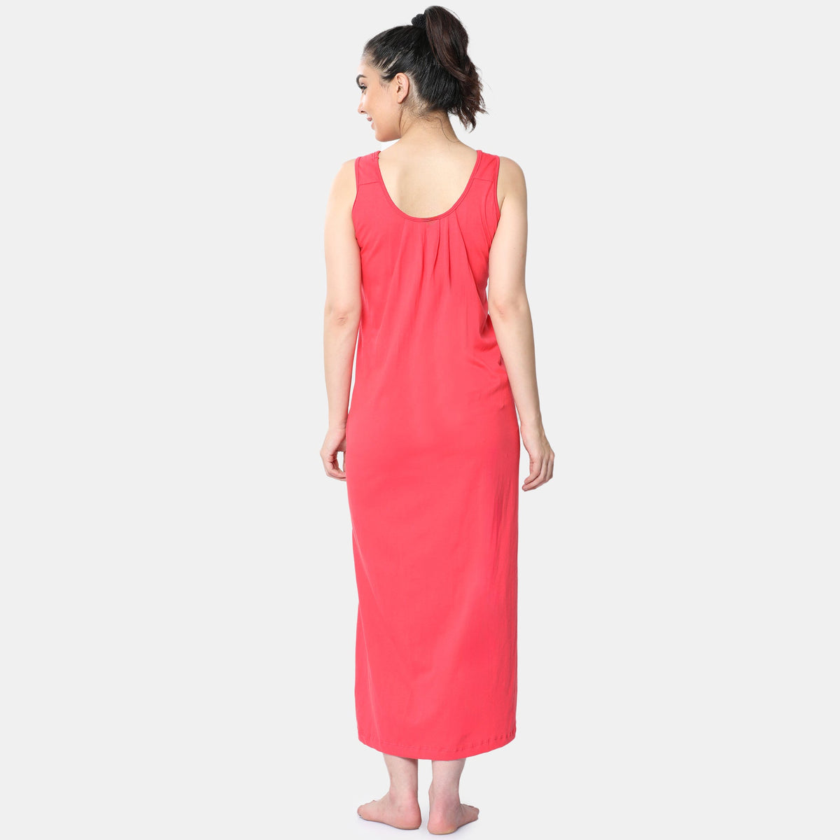 Envie Relaxed Fit Scoop Neck Nighty Slip