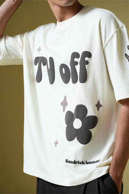 TV Off Printed Cream Oversized T-Shirt Main Character