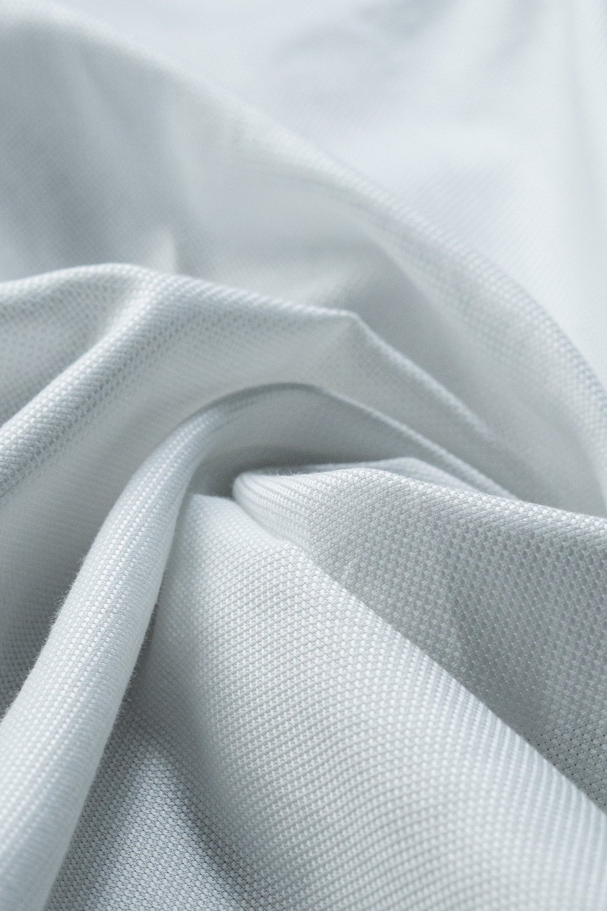 White Regular Fit Solid Formal Cotton Shirt for Men (LAWO)