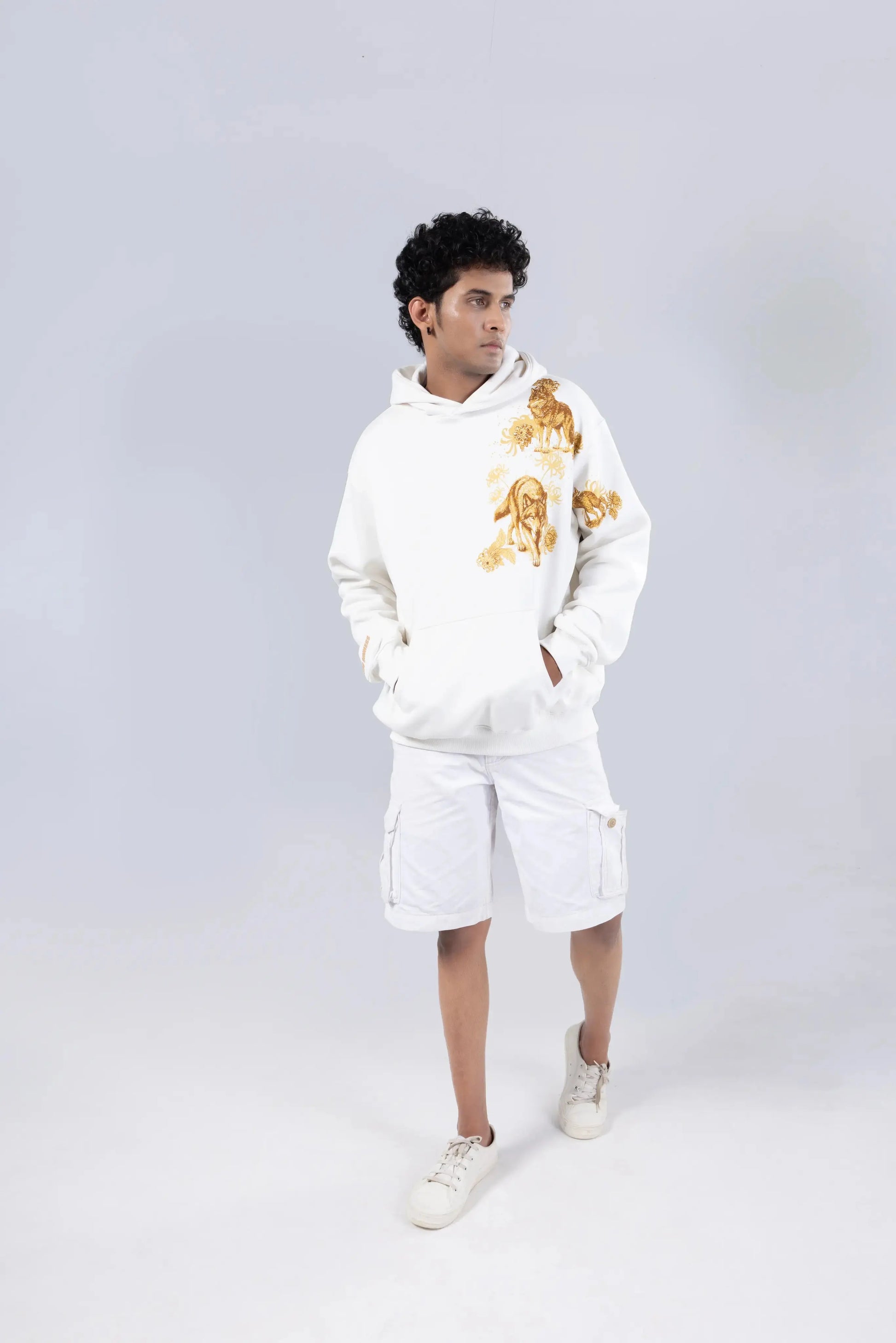 Lone Howl Printed White Hoodie Off Sinners