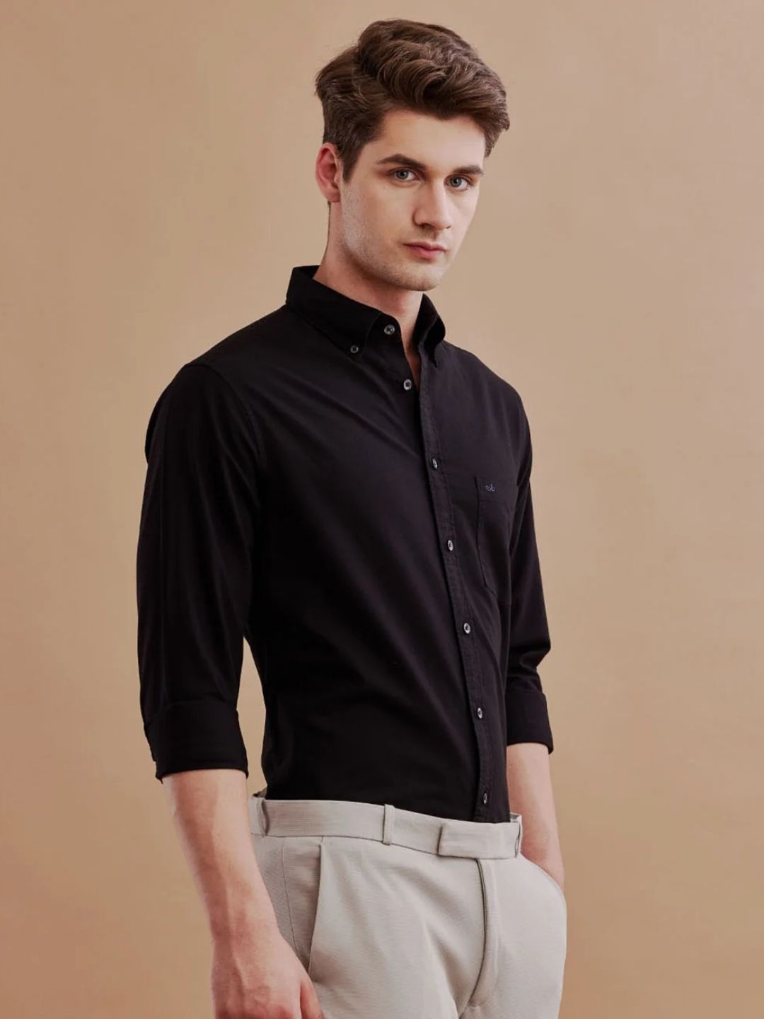Aldeno Men Solid Casual Black Shirt