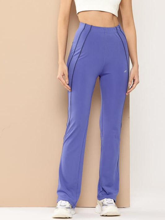 CURVE LINE FLARE PANT