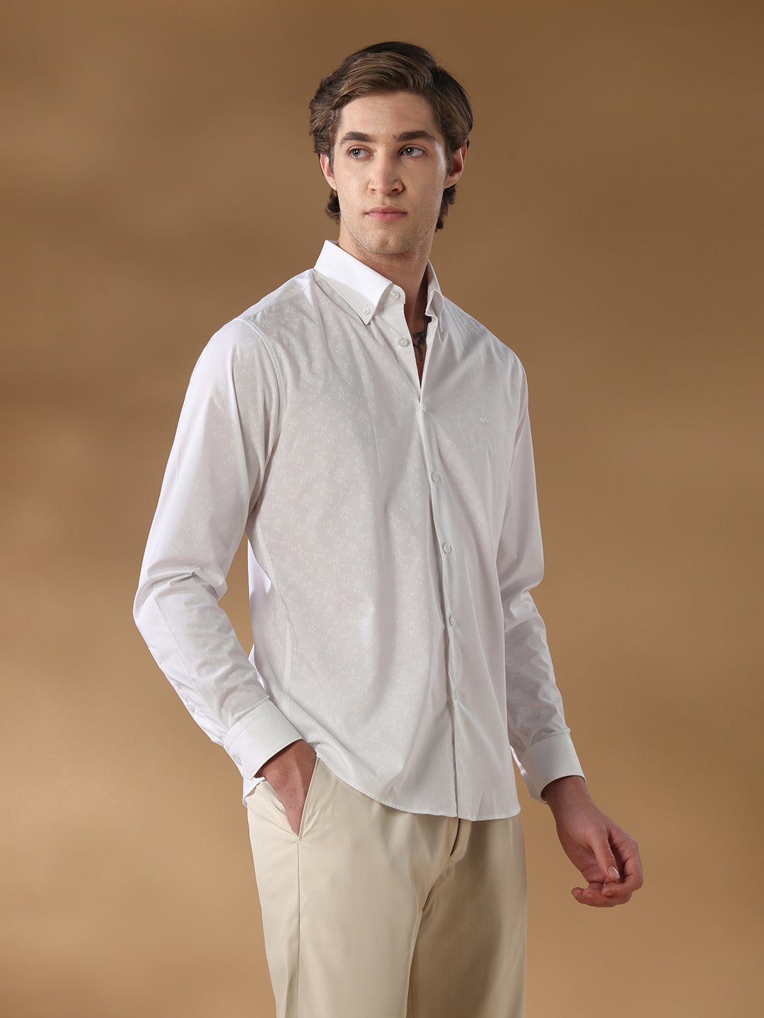 White Regular Fit Casual Cotton Shirt for men (CURVO)