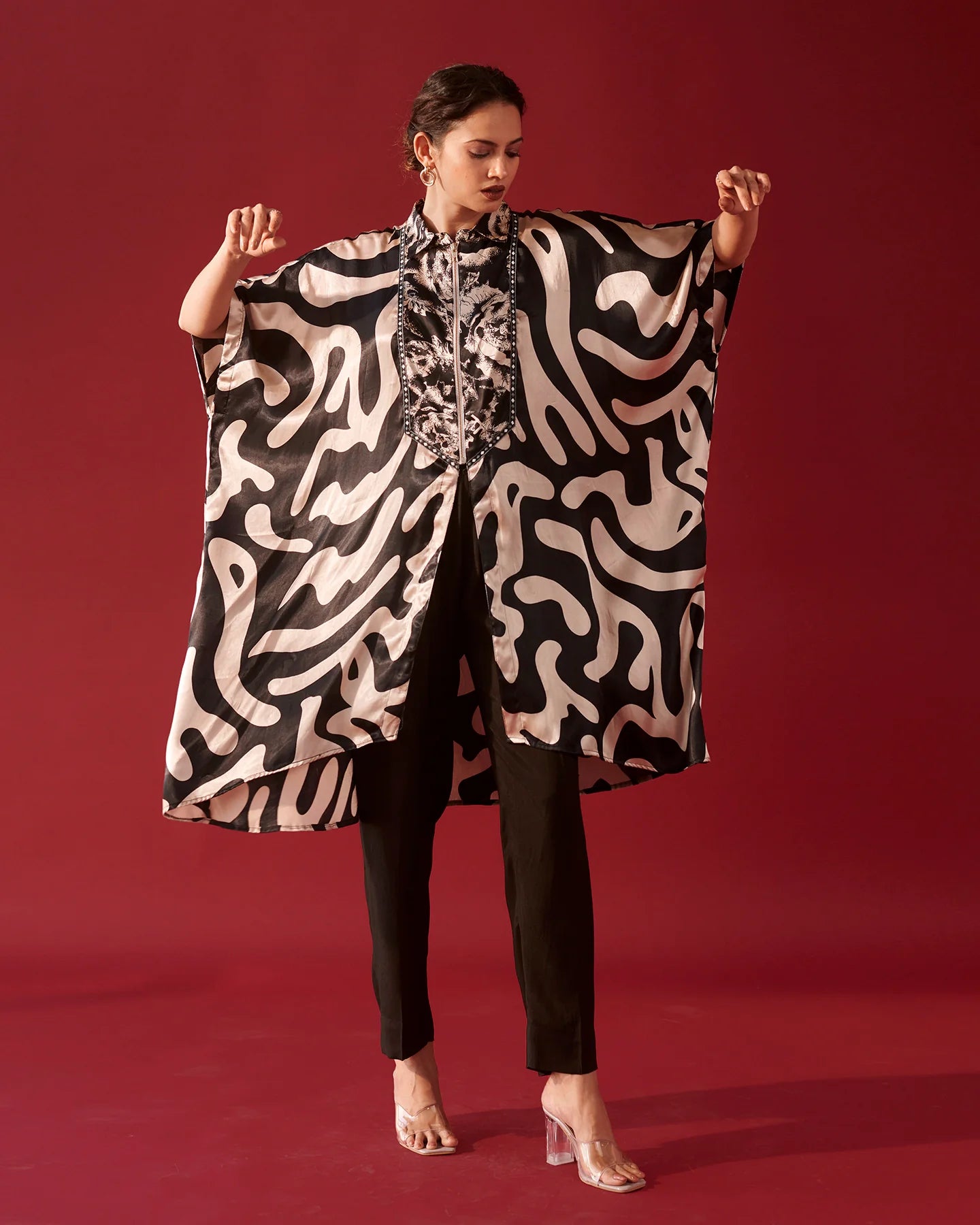 Ebony Abstract Tale kurta set Set