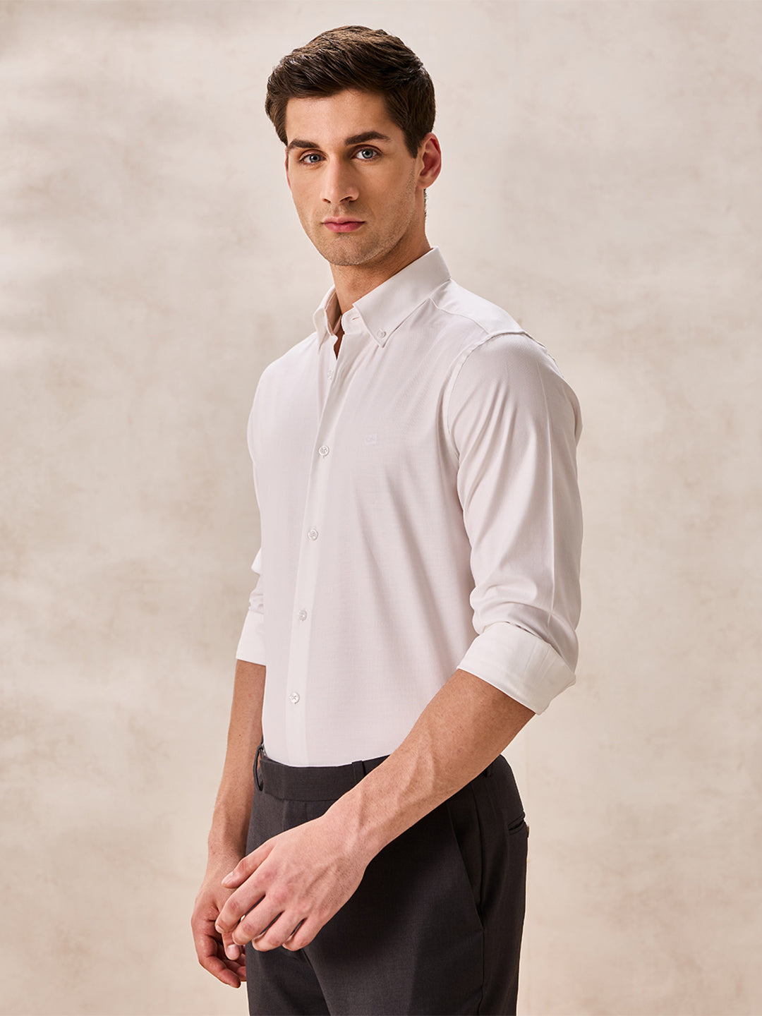 White Regular Fit Solid Formal Cotton Shirt for Men (LUWI)