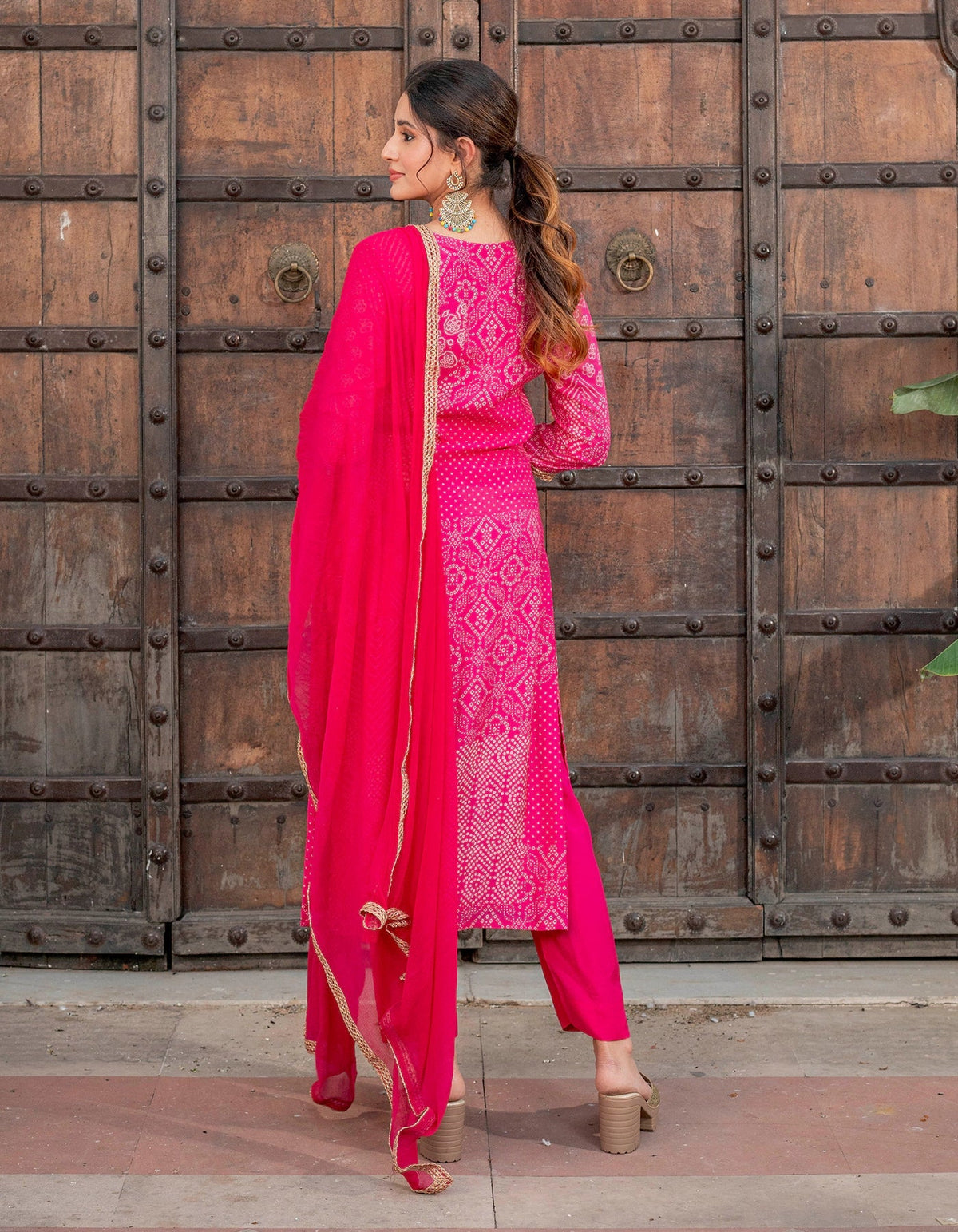 Pink Bandhani Muslin Suit Set