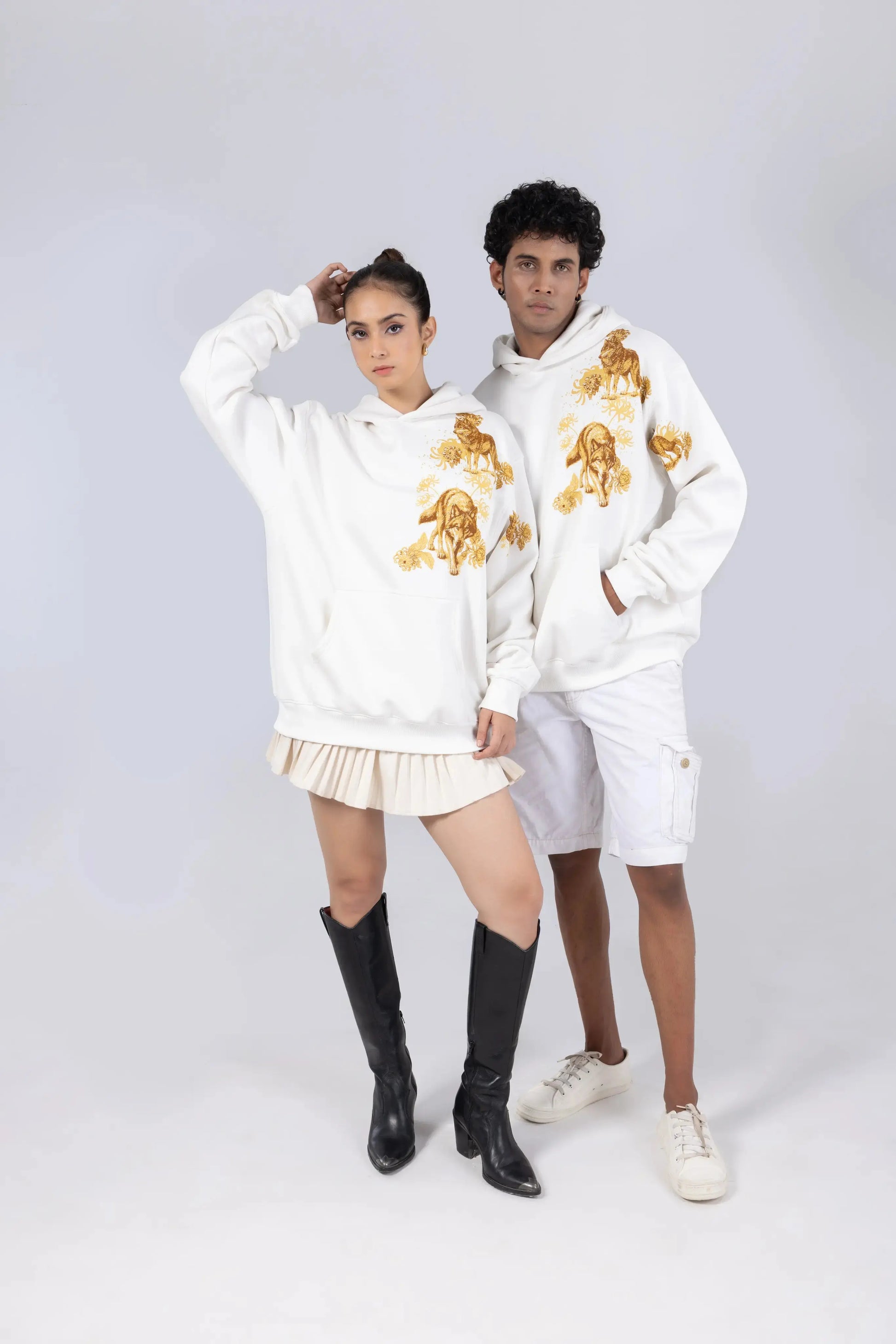 Lone Howl Printed White Hoodie Off Sinners