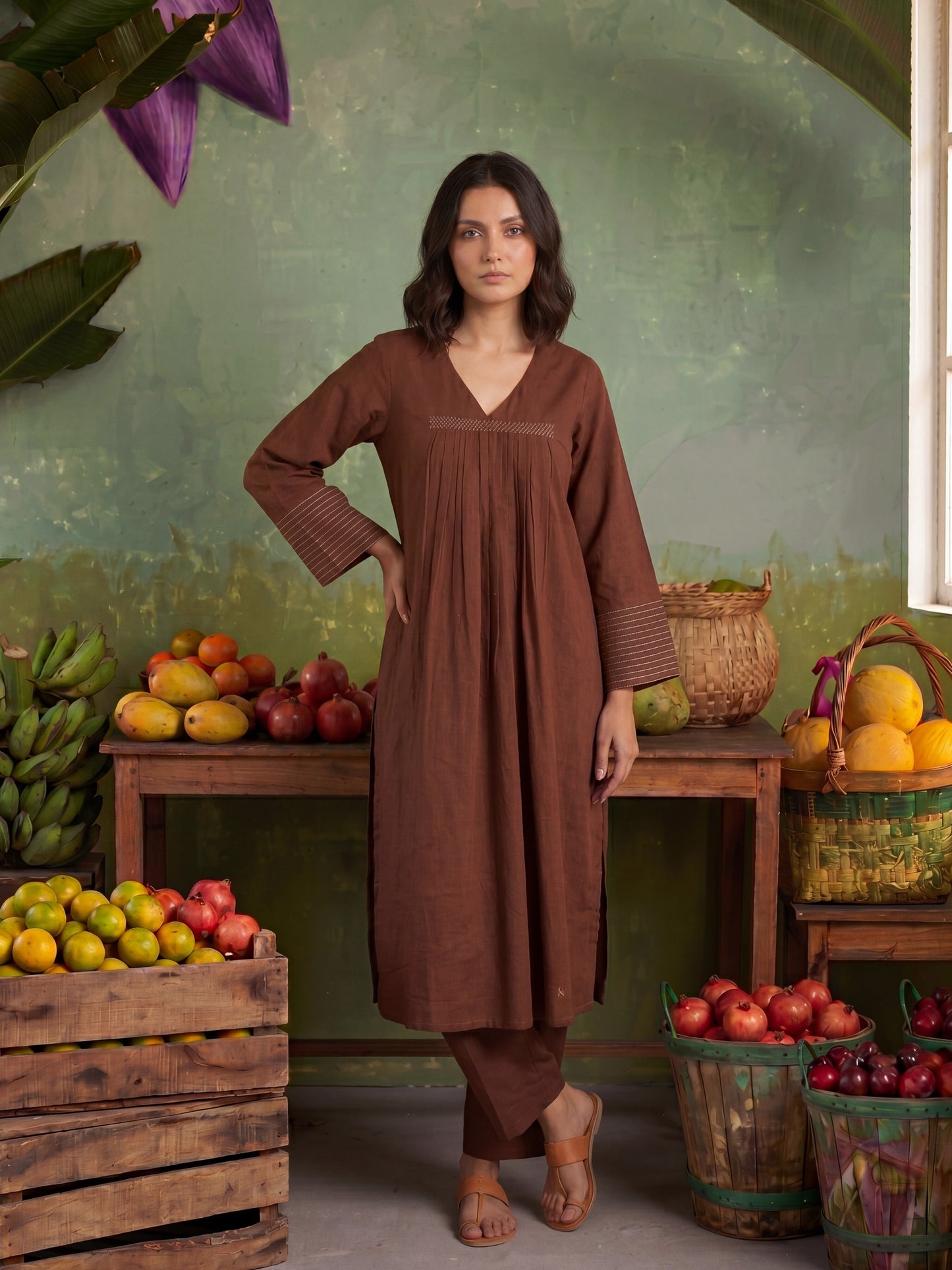 THE EARTHY LINEAR SET